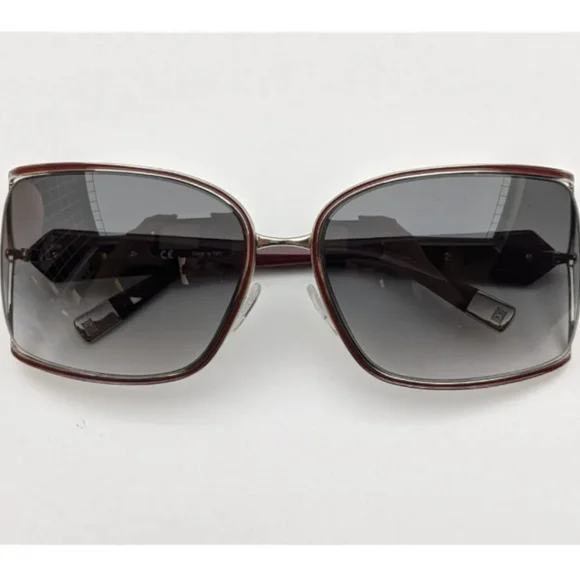 ESCADA | SES752 BURGUNDY OVERSIZE SUNGLASSES - Picture 6 of 10